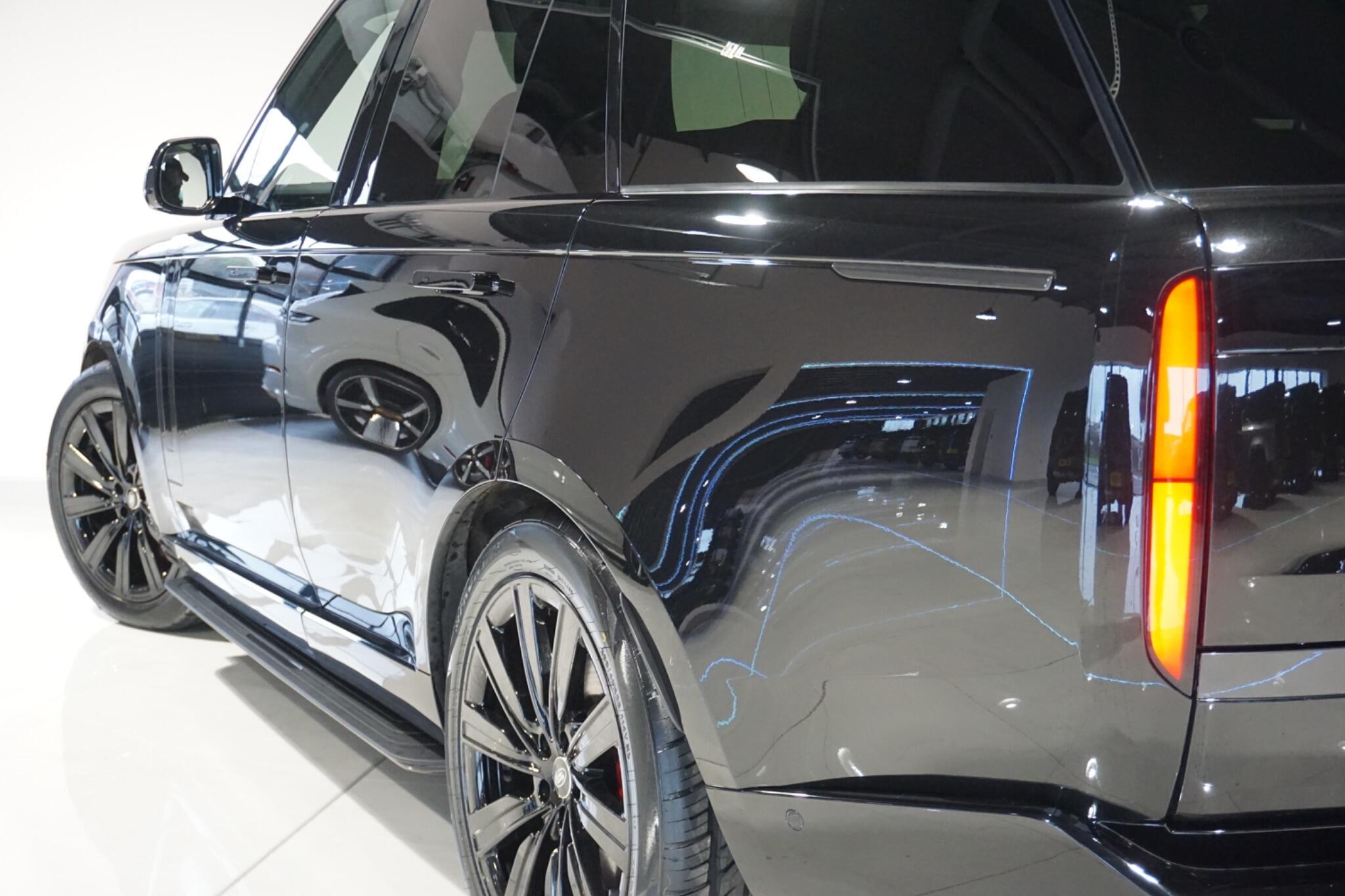 Land Rover Range Rover 3.0 P400 MHEV HSE SUV 5dr Petrol Auto 4WD Euro 6 (s/s) (400 ps)